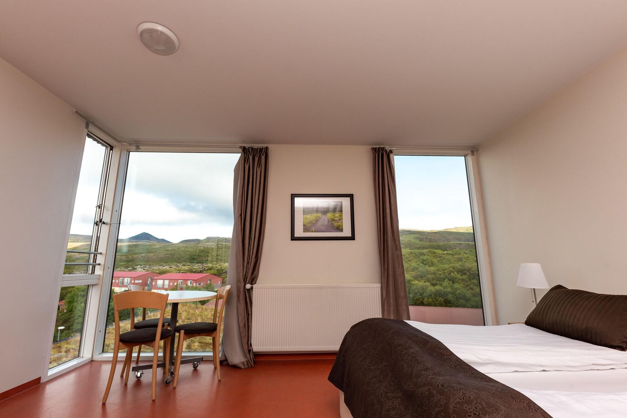 Hotel Bifroest Bagian luar foto