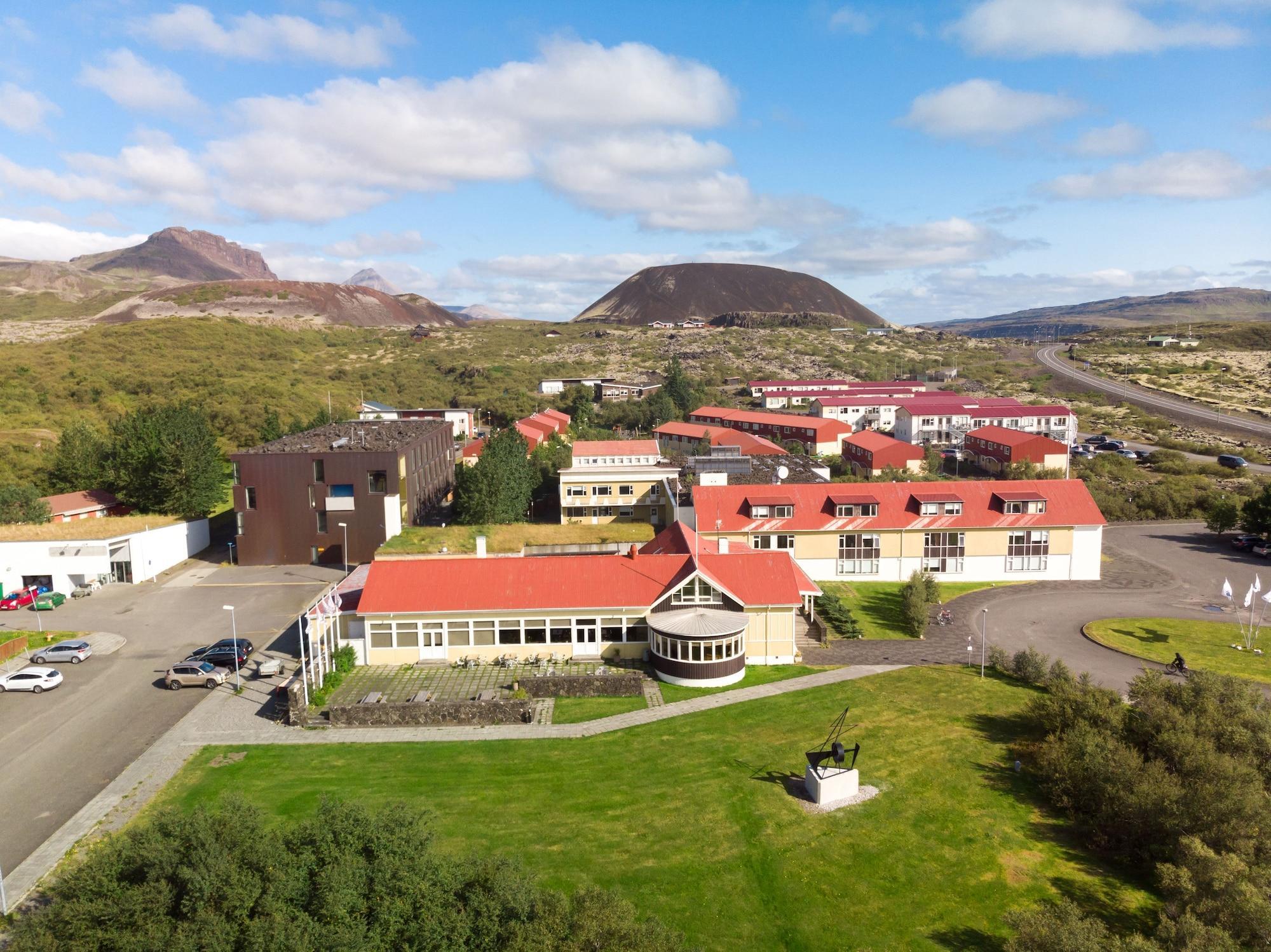 Hotel Bifroest Bagian luar foto