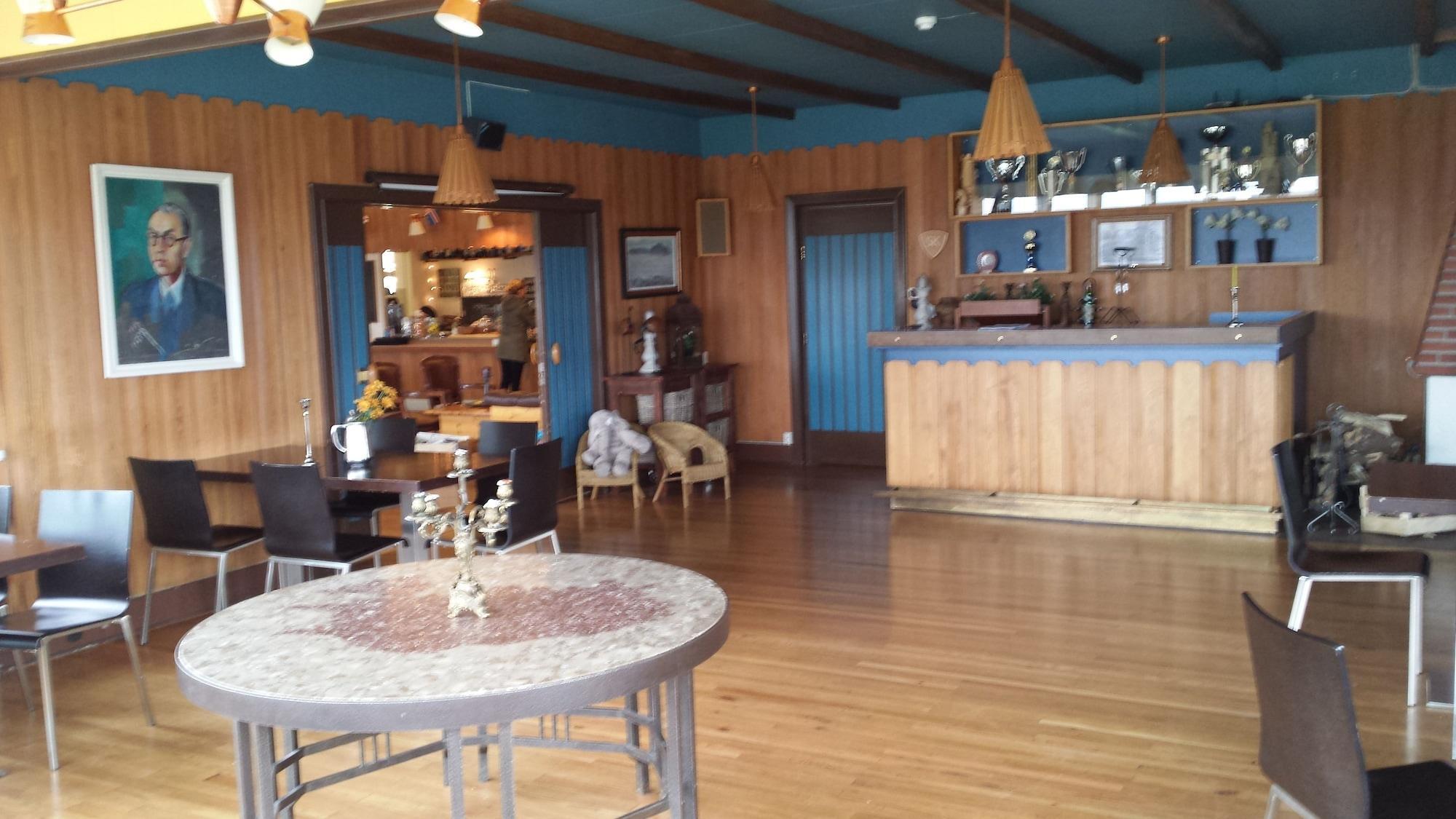 Hotel Bifroest Bagian luar foto
