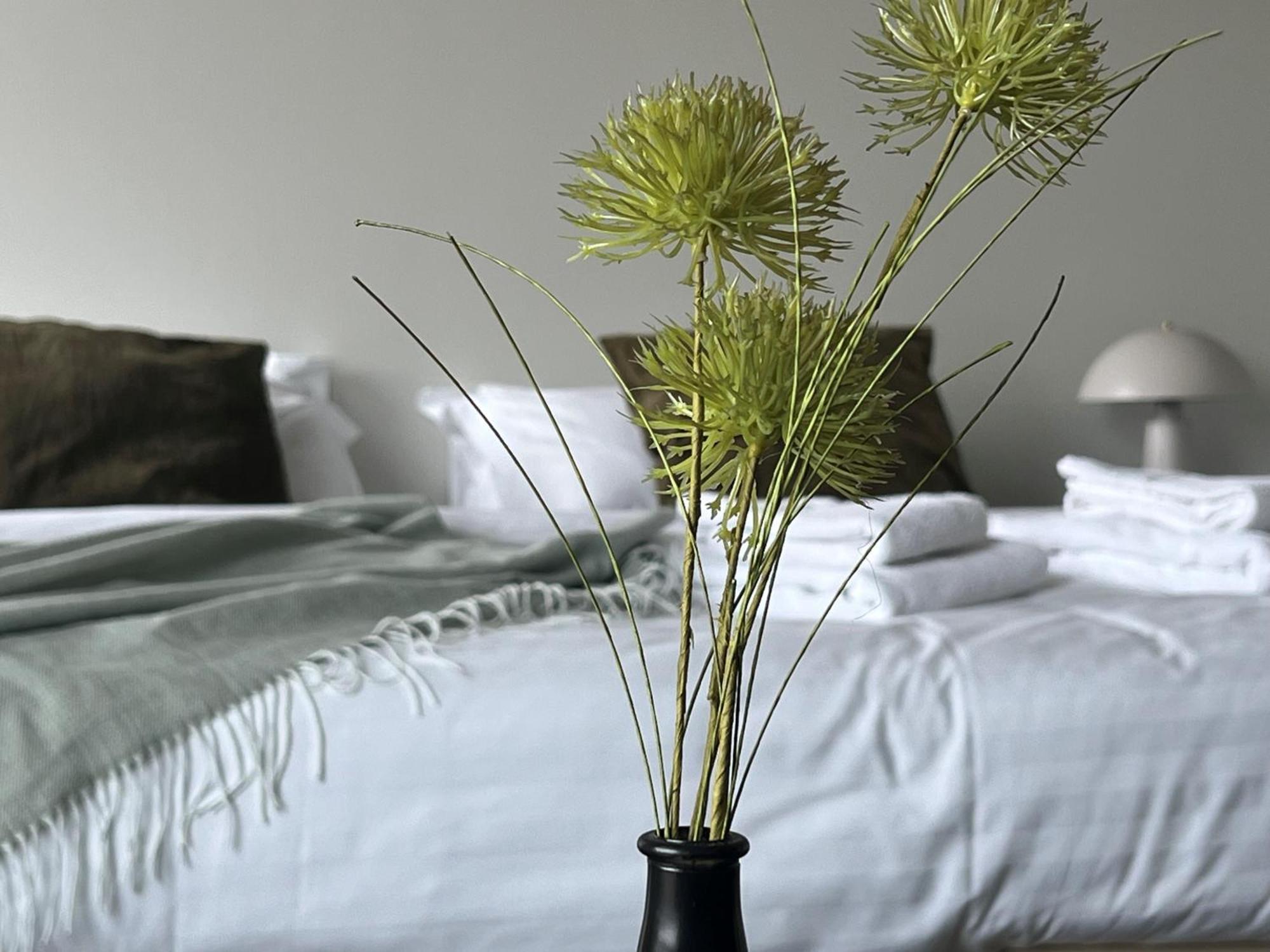 Hotel Bifroest Bagian luar foto