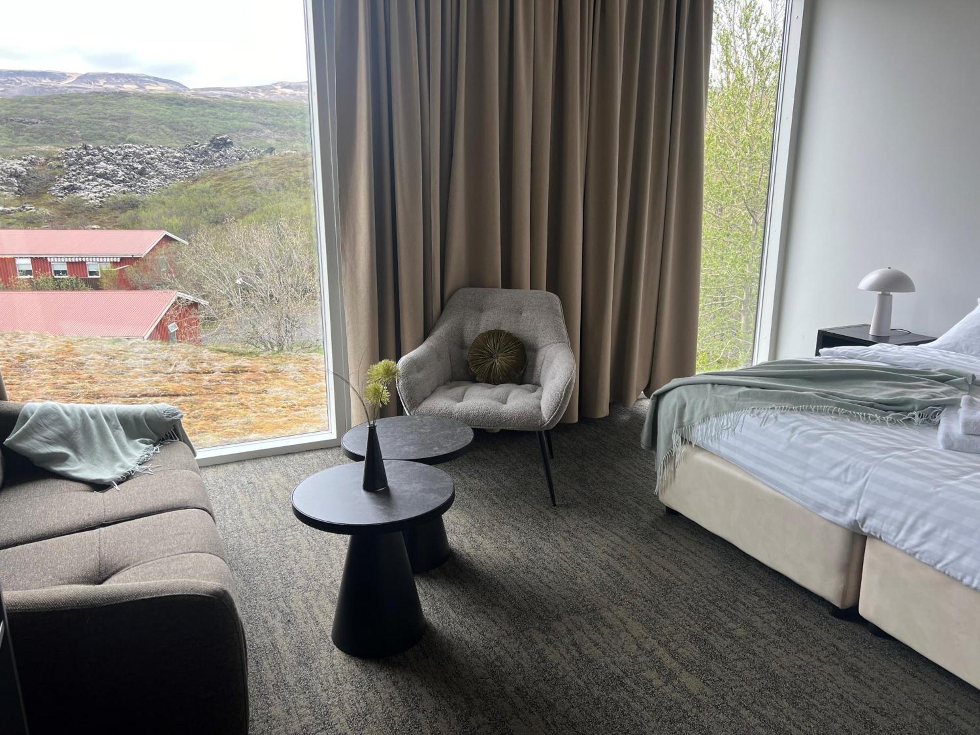 Hotel Bifroest Bagian luar foto